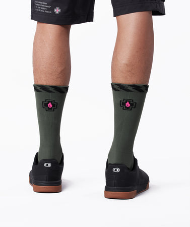 Technical Riders Socks in green, alternate view